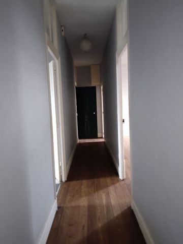 Vaste appartement 100 m² centre ville AUTUN - Photo 5