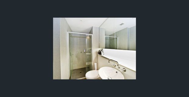 Spacious Two-Bedroom Waterfront Apartment - King Street Wharf Lifestyle - Photo 1