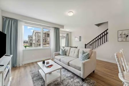 For Lease - 209 Anyolite Private, Barrhaven, Ontario - Photo 2