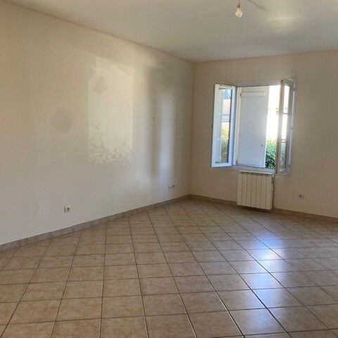 Location Maison 4 pièces 65m² - Photo 1