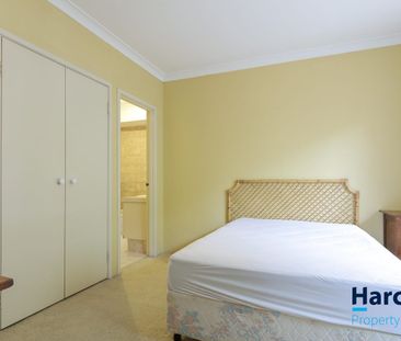 Charming 2-Bedroom Villa in North Perth - 10-Month Lease - Photo 3