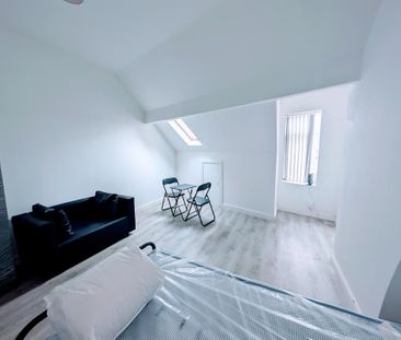 Studio to rent - Photo 5