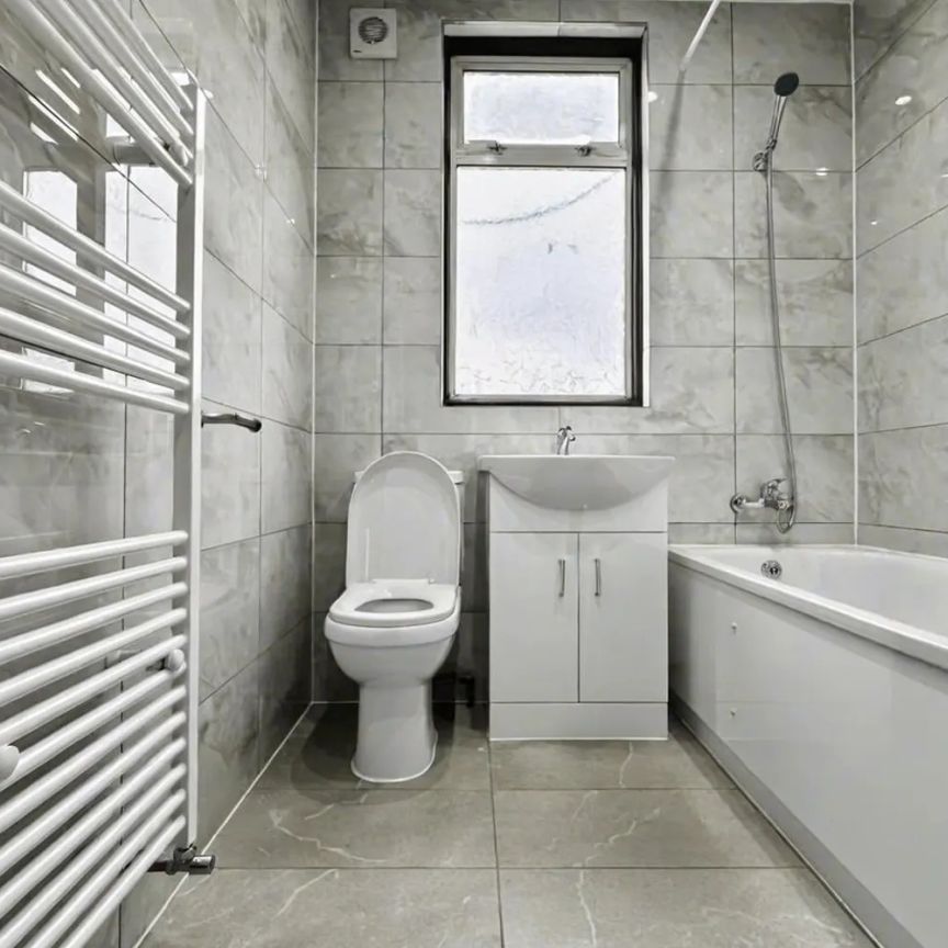 Clifton Avenue, WEMBLEY, HA9 - Photo 1