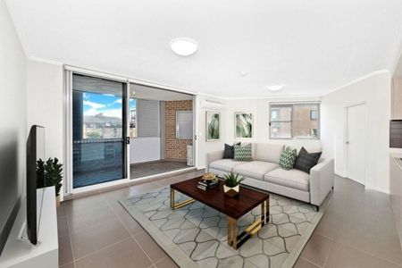 Centrally located in Lidcombe for a modern, convenient lifestyle - Photo 2