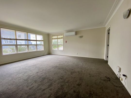 Property Management229 Wairau Road, Totara Vale - House for Rent - Photo 1