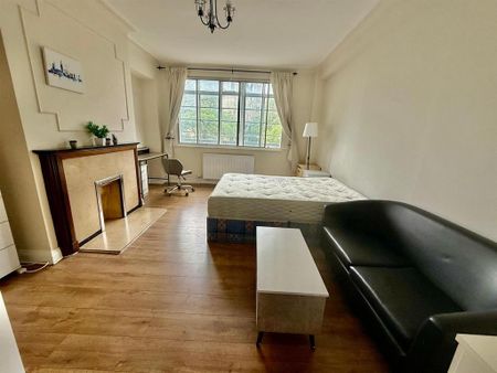 House share to rent - Photo 4