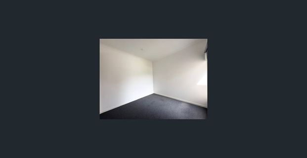 Modern Family Home in Prime Location!! - Photo 1