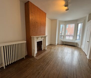 For Lease - 124 Baldwin Street Unit# 101, Toronto, Ontario - Photo 2