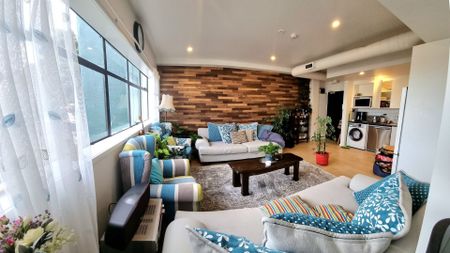 Prime Location - 4-Bedroom Home in Thorndon Quay, Pipitea - Photo 4