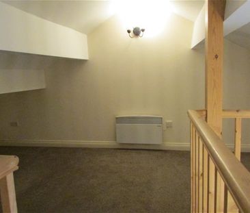 Ovenden Road, Halifax - Photo 2