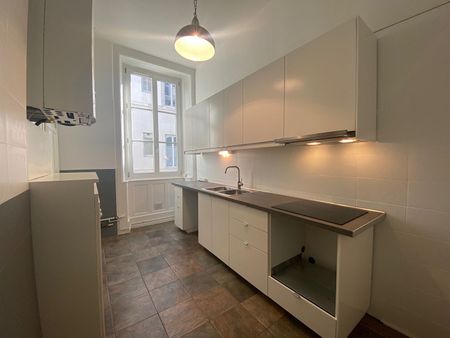 Location Appartement 4 pièces 145m² BESANCON 25000 - Photo 3