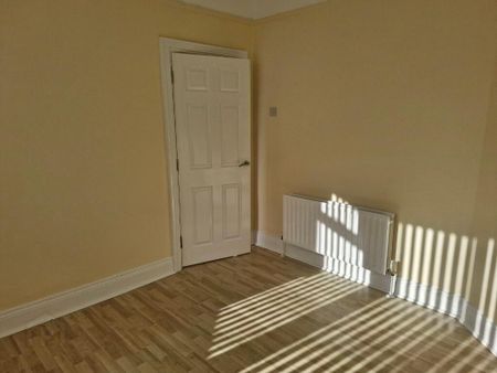 31 Summer Hill, Warrenpoint, Newry, BT34 3JB - Photo 4