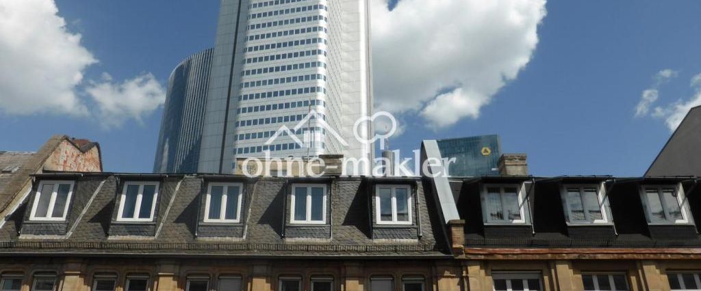 Großzügige Wohnung mit EBK und Balkon in Ideal Lage - Photo 1