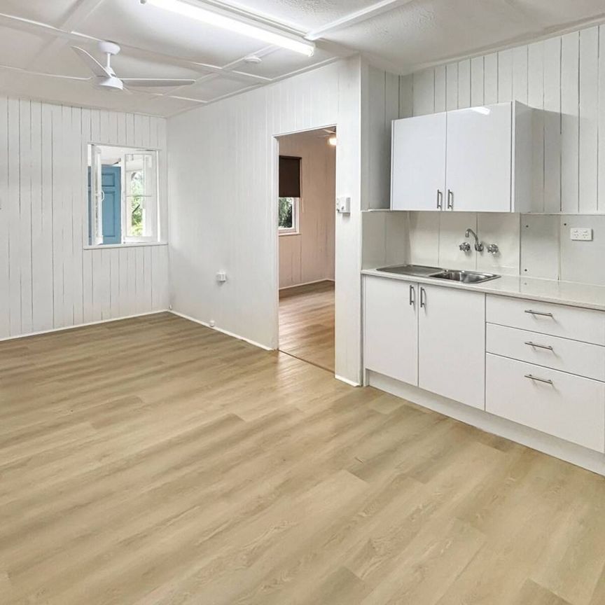 Renovated Unit in Newtown - Photo 1