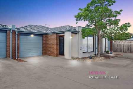 “Beautifully Maintained Home Just Minutes from It All” - Photo 5