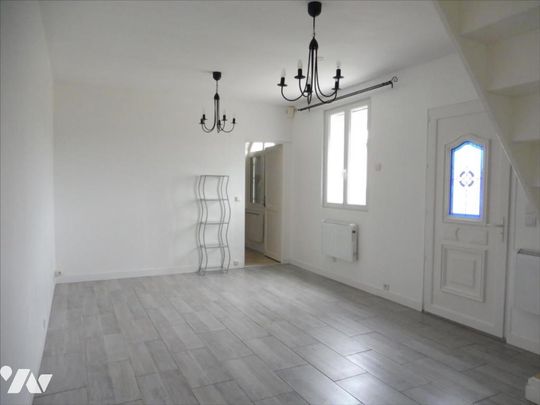 Saint Léonard Maison de Type 3 - Photo 1