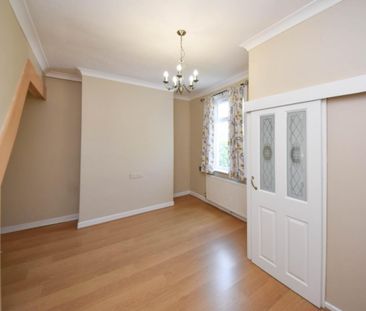 3 bed House - Terraced for Rent - Photo 4