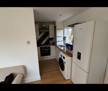 1 Bed Flat, Franklin Way, CR0 - Photo 6