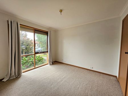 1/66 Cornwall Road, Pascoe Vale VIC 3044 - Photo 2
