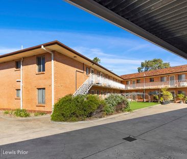 Sought After Location - Renovate Throughout - Photo 3