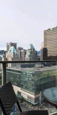 Views! FURNISHED 1 Bedroom Apartment with Den in Downtown Vancouver - Photo 1