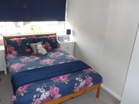 3 bedroom house to rent - Photo 2