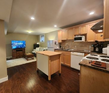 Beautiful One Bedroom Suite in Cloverdale Including Utilities - Photo 4