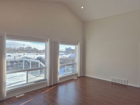 For Lease - 27 Portland Street Unit# Entire home, Collingwood, Ontario - Photo 5