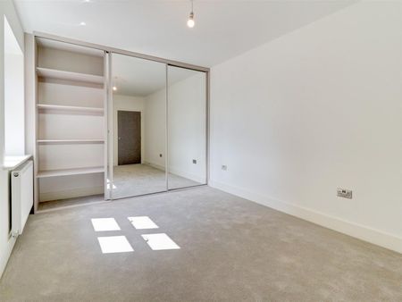 2 BED Apartment To rent - Photo 3