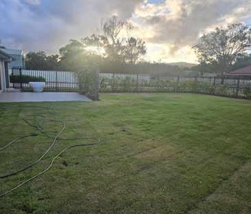 Beautiful 4 bedroom family home with ducted air-conditioning - Photo 1