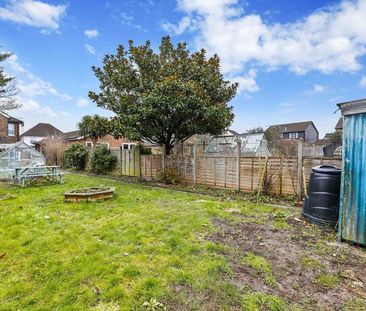 Ref: KM - Grove Road - Photo 3