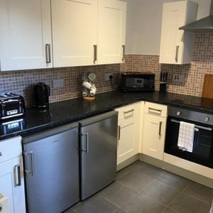 4 bedroom house share to rent - Photo 2