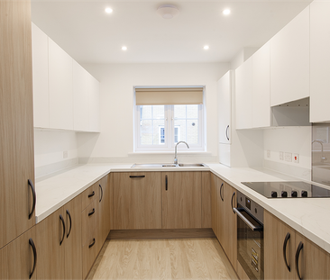 3 bedroom semi-detached house to rent - Photo 5