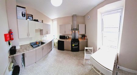 4 bedroom house share to rent - Photo 2