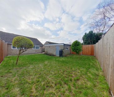 Spenser Close Warsash Southampton SO31 9GR - Photo 3