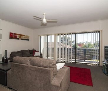 Well Appointed Home! - Photo 3