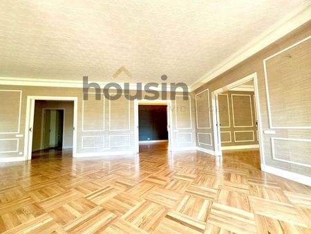 Flat for rent in Madrid (Retiro) - Photo 4