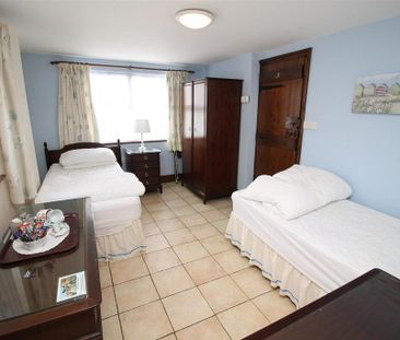 2 bedroom semi-detached bungalow to rent - Photo 4