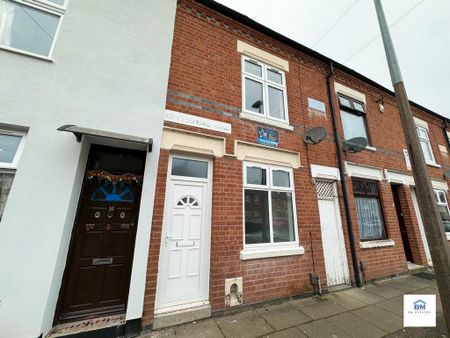3 bedroom terraced house to rent - Photo 5
