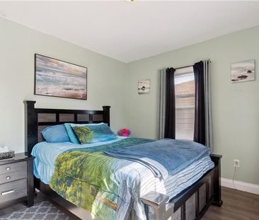 For Lease - 207 Thorold Road, Welland, Ontario - Photo 3