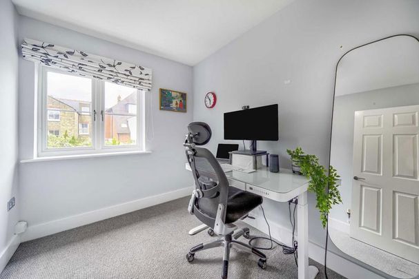 4 bedroom house to rent - Photo 1