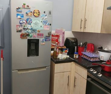 Room in a Shared Flat, Purser House, SW2 - Photo 3