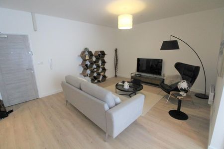 2 bedroom apartment to rent - Photo 2