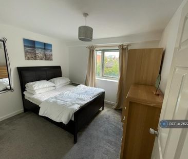 2 bedroom flat to rent - Photo 3