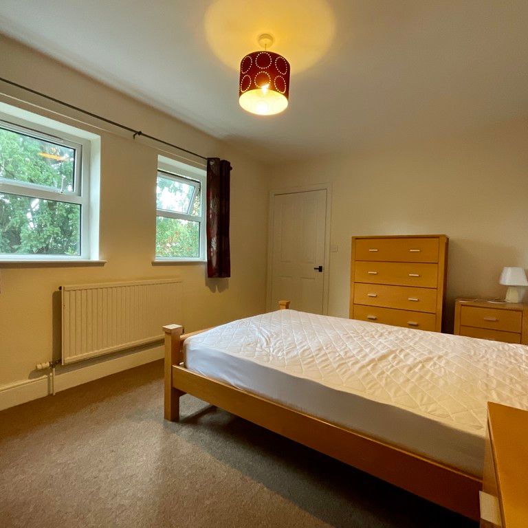 1 bedroom Apartment to let - Photo 1