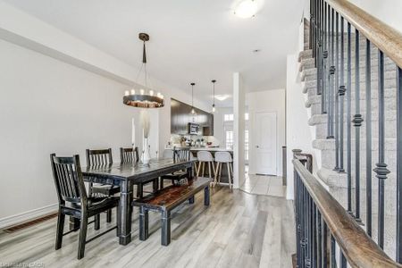 For Lease - 2362 Treversh Common, Burlington, Ontario - Photo 5