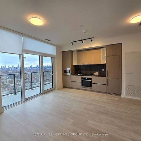 BRAND NEW 2 BEDS 1 BATH LUXURIOUS GALLERIA ON THE PARK CONDOS - Photo 3