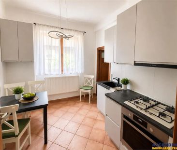 Pet friendly! Refugiu urban, regim vila, 2 camere, 65 mp+ 20mp gradina privata, regim vila, Dealul Cetatii, Brasov - Fotografie 4