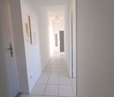 Location Appartement 3 pièces 43m² - Photo 6
