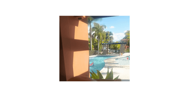 Fully furnished master bedroom with ensuite include all bills, five minutes walk to Bond University – Short-term available！ - Photo 1